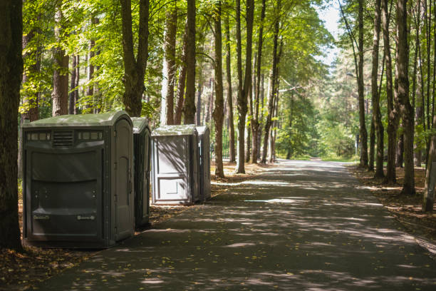 Best Portable restroom trailer rental  in Clinton, UT